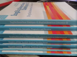 Anadolu Üniversitesi İngiliz Edebiyatı Ders Kitapları / 8 Adet