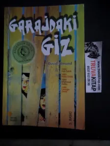 Garajdaki Giz