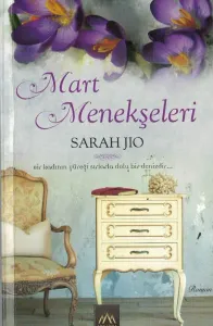 Mart Menekşeleri