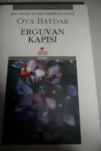 Erguvan Kapısı