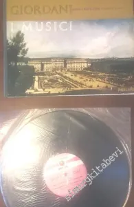 33 LP PLAK VINYL: Mozart, Giordani, I Musici - Adagio Et Fugue, K. 546 - Divertimenti, K. 137 Et K. 138 / Concerto Pour Clavecin, et Orchestre A Cordes -        1963