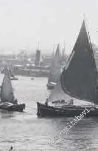 Camera Ottomana: Photographt and Modernity in the Ottoman Empire 1840 - 1914 -         2015