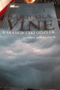 Karanlıktaki Gözler