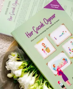 Her Çocuk Oynar