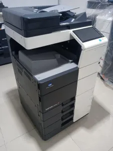 Konica Minolta Bizhub C454E Digital Renkli Fotokopi + Yazıcı Uygun Fiyata 4 Kasetli Sehpalı Konsol Makine