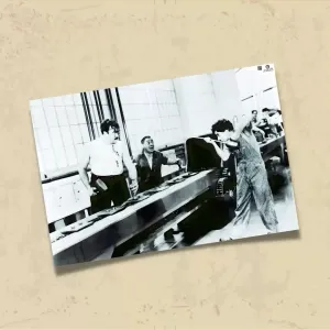 POSTER 0231- CHARLIE CHAPLIN, FİLM KARESİ - MODERN TIMES - KUŞE KAĞIT (33X48)
