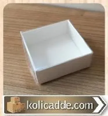Altı Beyaz Karton Şeffaf Kapaklı Asetat Kutu 5x5x2,2 cm