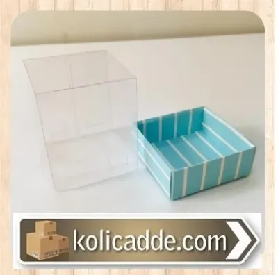 Altı Mavi Beyaz Çizgili Üstü Asetat Kutu 5x5x6 cm