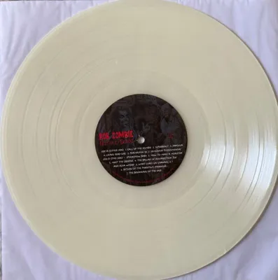 Rob Zombie – Hellbilly Deluxe (Glow In The Dark Vinyl) LP Rob Zombie – Hellbilly Deluxe (Glow In The Dark Vinyl) LP