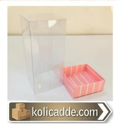 Altı Pembe Beyaz Çizgili Üstü Asetat Kutu 5x5x9 cm