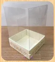 Krem Karton Üzerine Altın Renk Saray Desenli Üstü Kısım Komple Şeffaf Asetat Kutu 8x8x12 cm