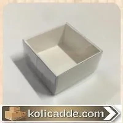 Küçük Üstü Asetat Kapaklı Altı Beyaz Karton Kutu 4x4x2 cm