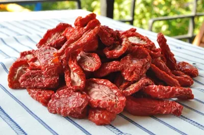 domates kurusu (güneş kurutması) kg
