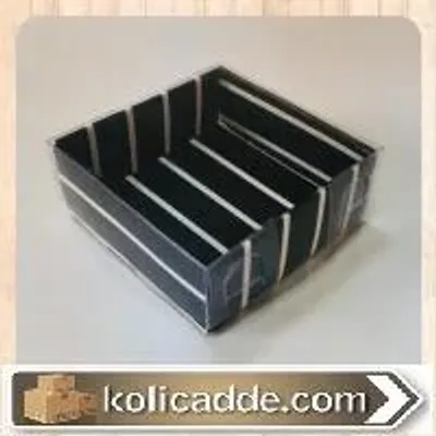 Üstü Şeffaf Asetat Altı Karton Üzerine Siyah Beyaz Çizgili Asetat Kutu 5x5x2,2 cm