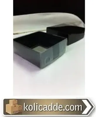 Siyah Karton Kutu Şeffaf Kapaklı 9x9x3 cm