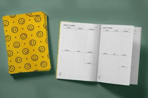Pattern With a Smiling Face Weekly Planner & Notebook - kitap