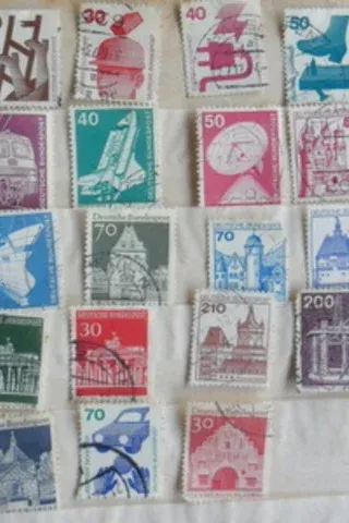 19 ADET DAMGALI ALMAN POSTA PULU