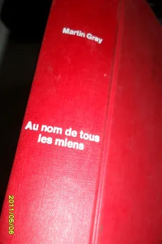 Au Nom De Les Miens