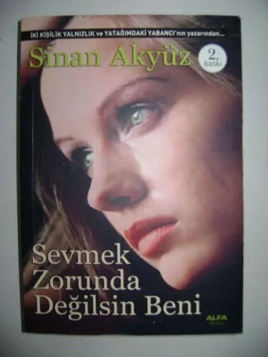 Sevmek Zorunda Değilsin Beni