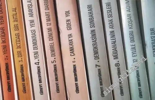 Cüneyt Arcayürek Açıklıyor - 10 Kitap TAKIM: 1947 - 1980