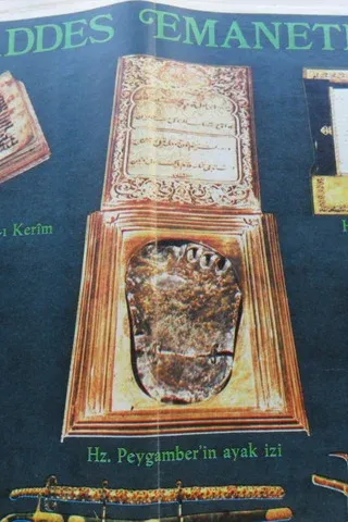 Hayat Dergisi Posteri (Mukaddes Emanetler )