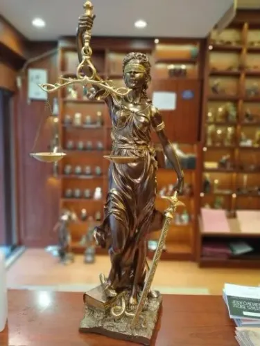 Adalet Biblo Themis Heykel( 72 Cm )