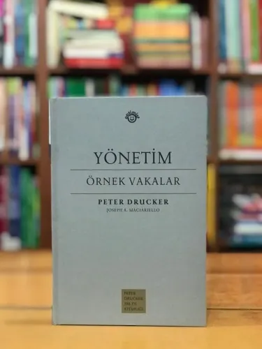 Yönetim - Örnek Vakalar - Ciltli Kitap