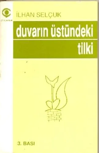 Duvarın Üstündeki Tilki