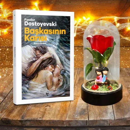 Kırmızı Gül ve Sevgililer Teraryum Hediye Seti - Başkasının Karısı Dünya Klasiği