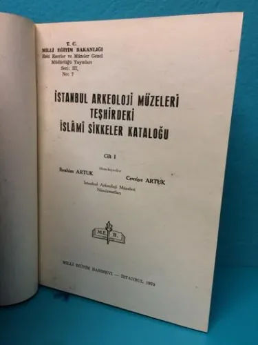 İslâmî Sikkeler Kataloğu 1-2 (Takım) İbrahim Artuk