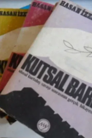 Kutsal Barış /5 Cİlt Ulusal Kurtuluş Savaşı Sonrasının Gerçek Hikayesi