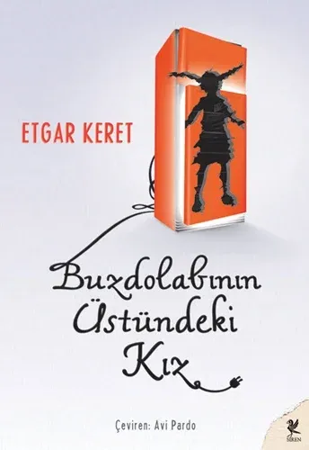 Buzdolabının Üstündeki Kız