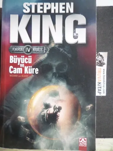 Büyücü ve Cam Küre Stephen King