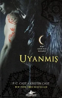 Uyanmış - Gece Evi Serisi 8. Kitap