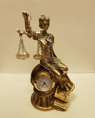 OTURAN SAATLİ ADALET BİBLO YUVARLAK