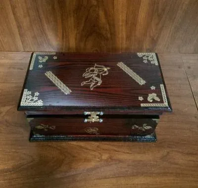 Ahşap Kutu