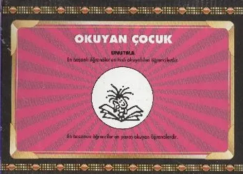 10lu Kutulu Okuyan Çocuk
