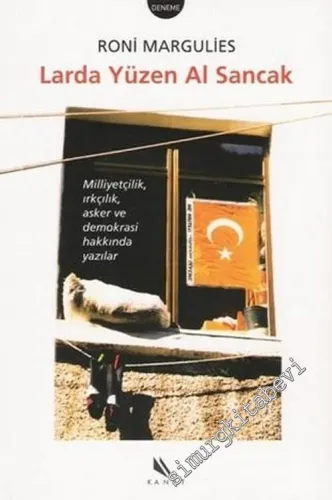 Larda Yüzen Al Sancak -