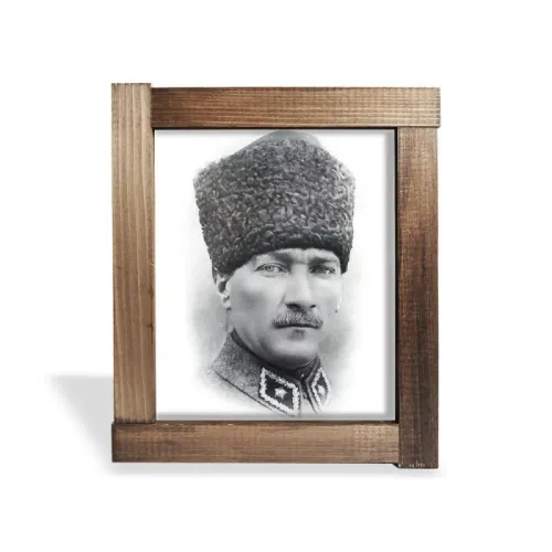 Ahşap Çerçeveli Atatürk Tablosu "Sivil Siyah Beyaz" - Halkkitabevi