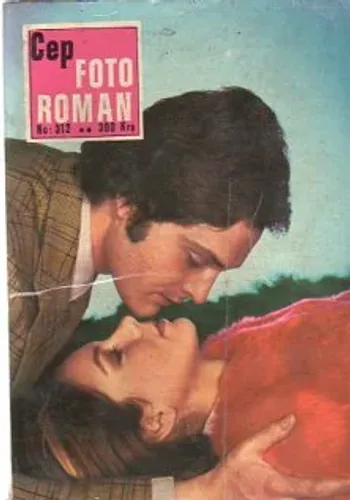 Cep Foto Roman 312 / Herkes Onu Seviyordu