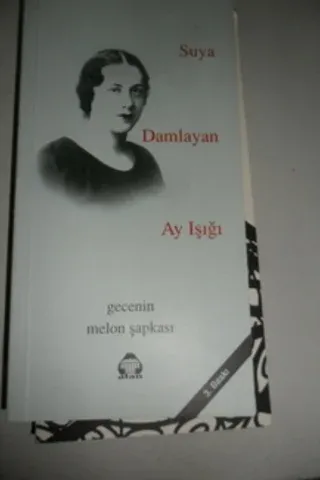 Suya Damlayan Ay Işığı
