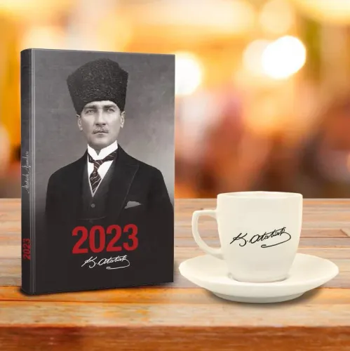 Atatürk Hediye Seti - Tekli Atatürk İmza Fincan - Kalpaklı - Halkkitab