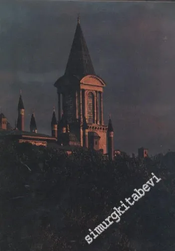 İlgi Dergisi: Kültür Sanat Mimarlık - Yıl: 24; Sayı: 62; Yaz 1990