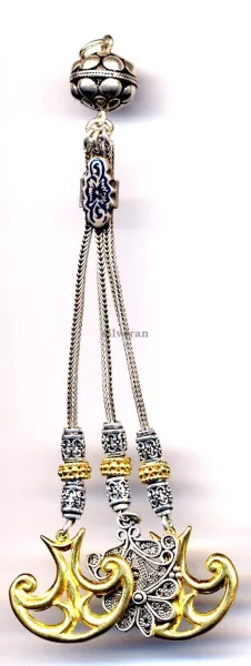 Handcrafted Tassel Medium